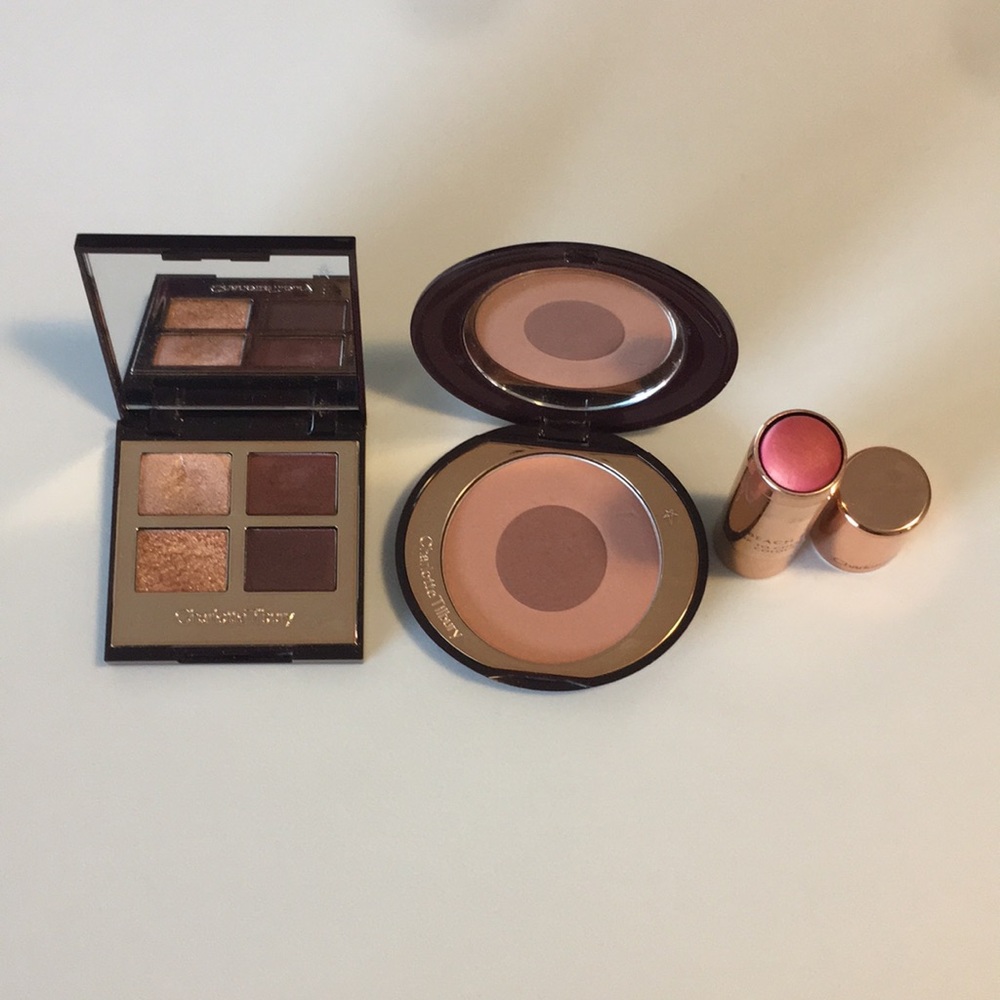 Eyeshadow and Blush Bundle.